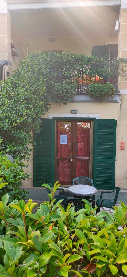 Ferienwohnung Tana Per Gli Ospiti Terni Exterior foto