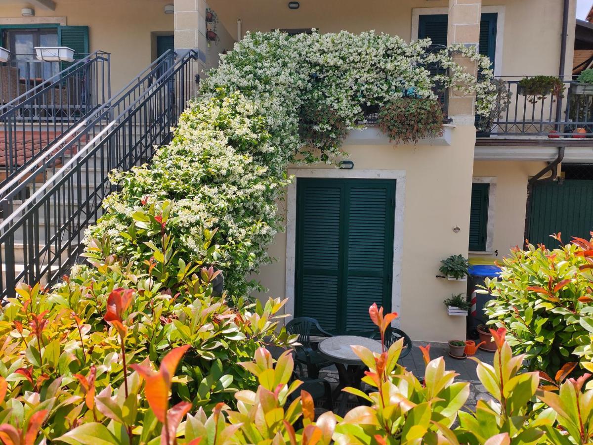 Ferienwohnung Tana Per Gli Ospiti Terni Exterior foto